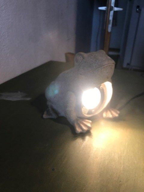 Lustige Frosch Statue Trinkt Wein - Garten Deko 10x10 Cm Harz Figur