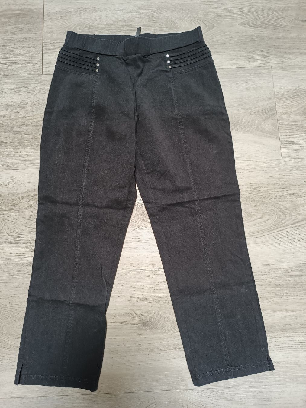 Pantaloni: Elastische Sommerhose NEU M – Nuovo (secondo la descrizione) da Bätterkinden venduto da Elefantenzoo