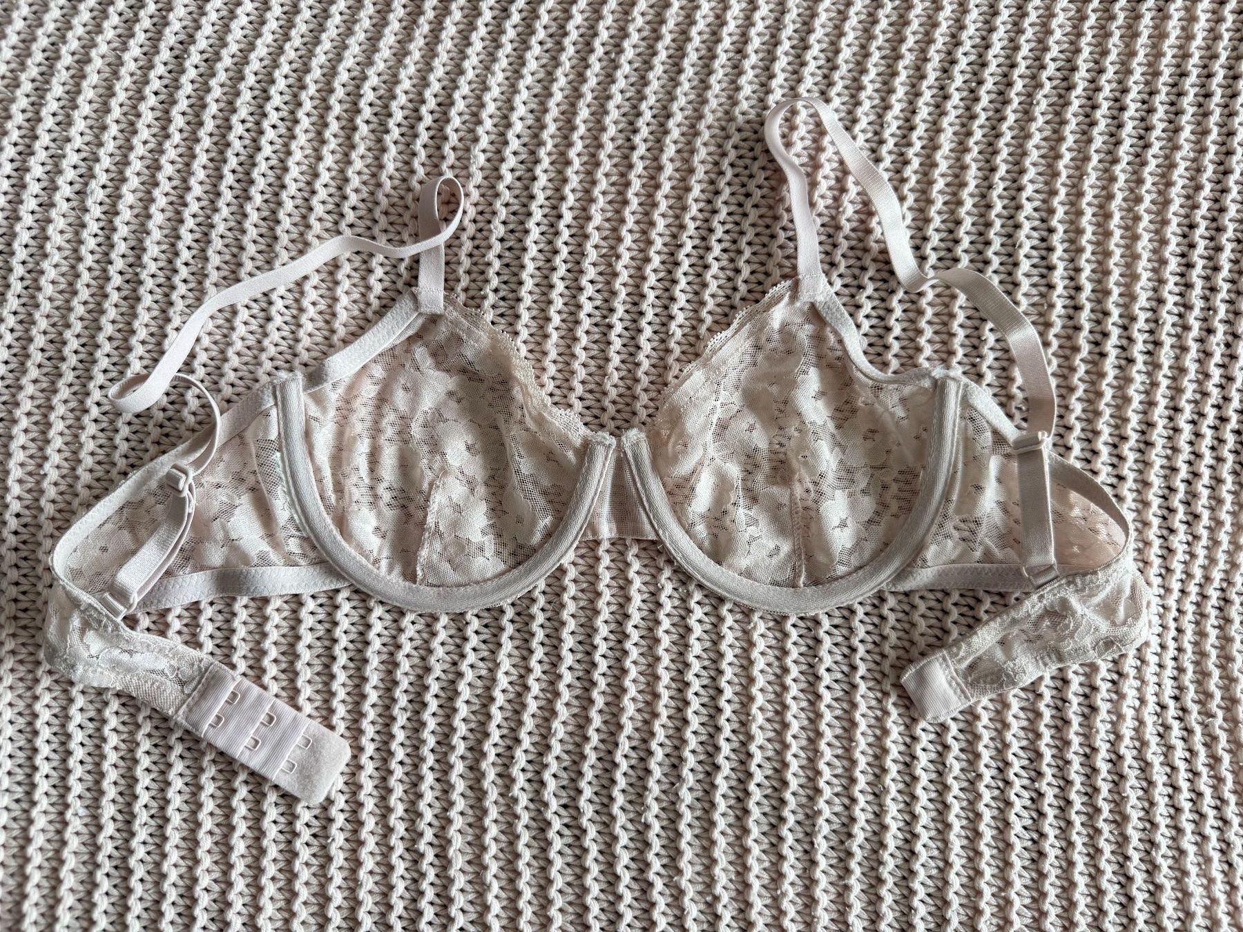 Altra biancheria intima: Soutien-gorge dentelle blanc cassé – Usato da Montreux venduto da Izapechee 1