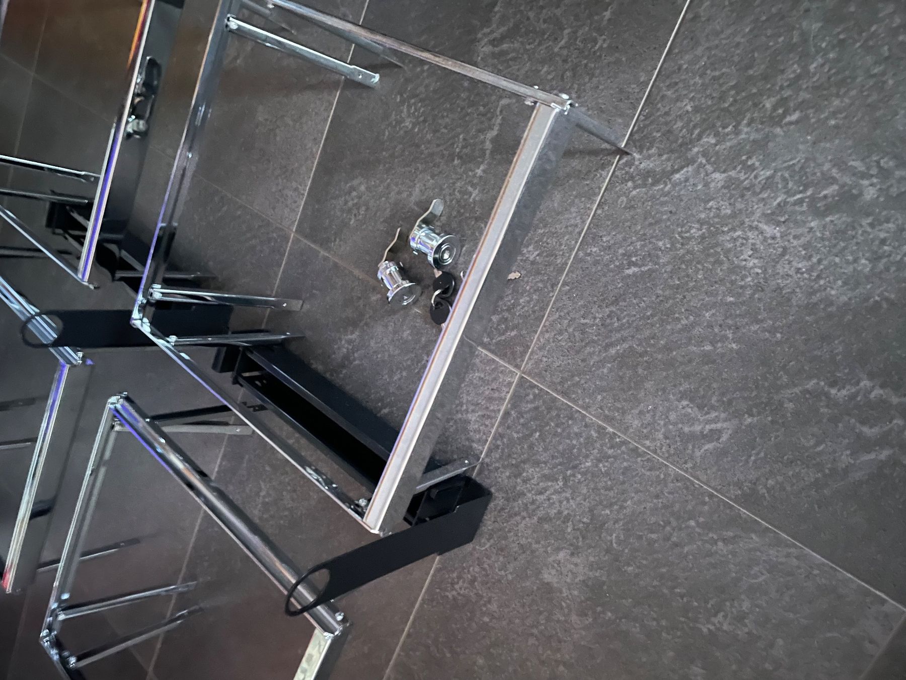 Interio Scaffali: Quadro möbel hängeregister – Usato da Derendingen venduto da Resu8263 1
