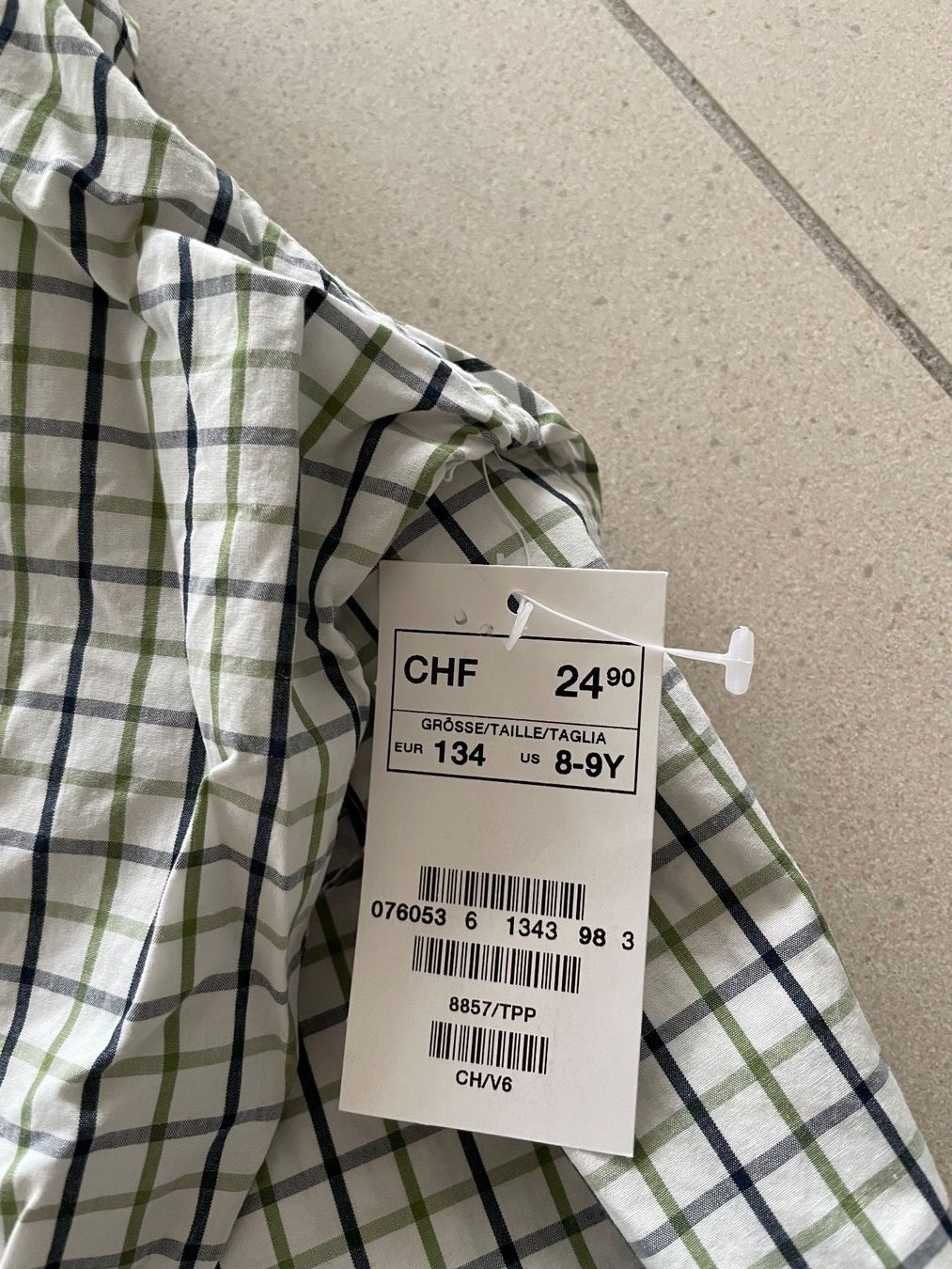 H&M Camicie, T-shirt & Polo: HEMD KNABE IN GR 134 VON LOGG  H&M – Nuovo e nell'imballaggio originale da Zug venduto da falama 4