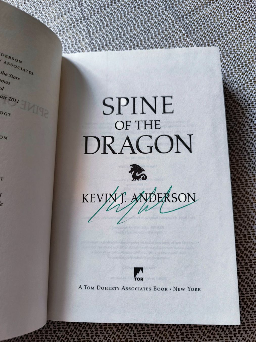 Bücher: Wake the Dragon Buch-Trilogie mit Autorenautogramm – Neu (gemäss Beschreibung) aus Oberwil i. S. von Smilijoe 2