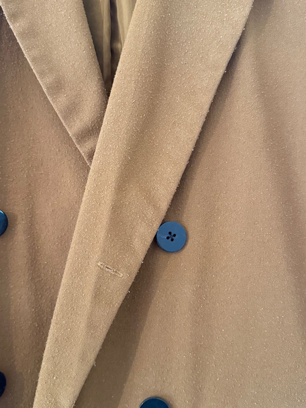 Giacche: Brauner Oversized Blazer Grösse L. doppelte Knopfreihe – Usato da Basel venduto da zukk_ 5