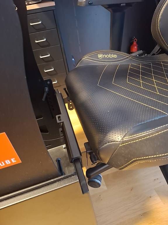 PC: Simucube 2 Sport | VRS Pedale | Cube Controls | CoffeeRacer – Usato da Dübendorf venduto da Kozmo822 3