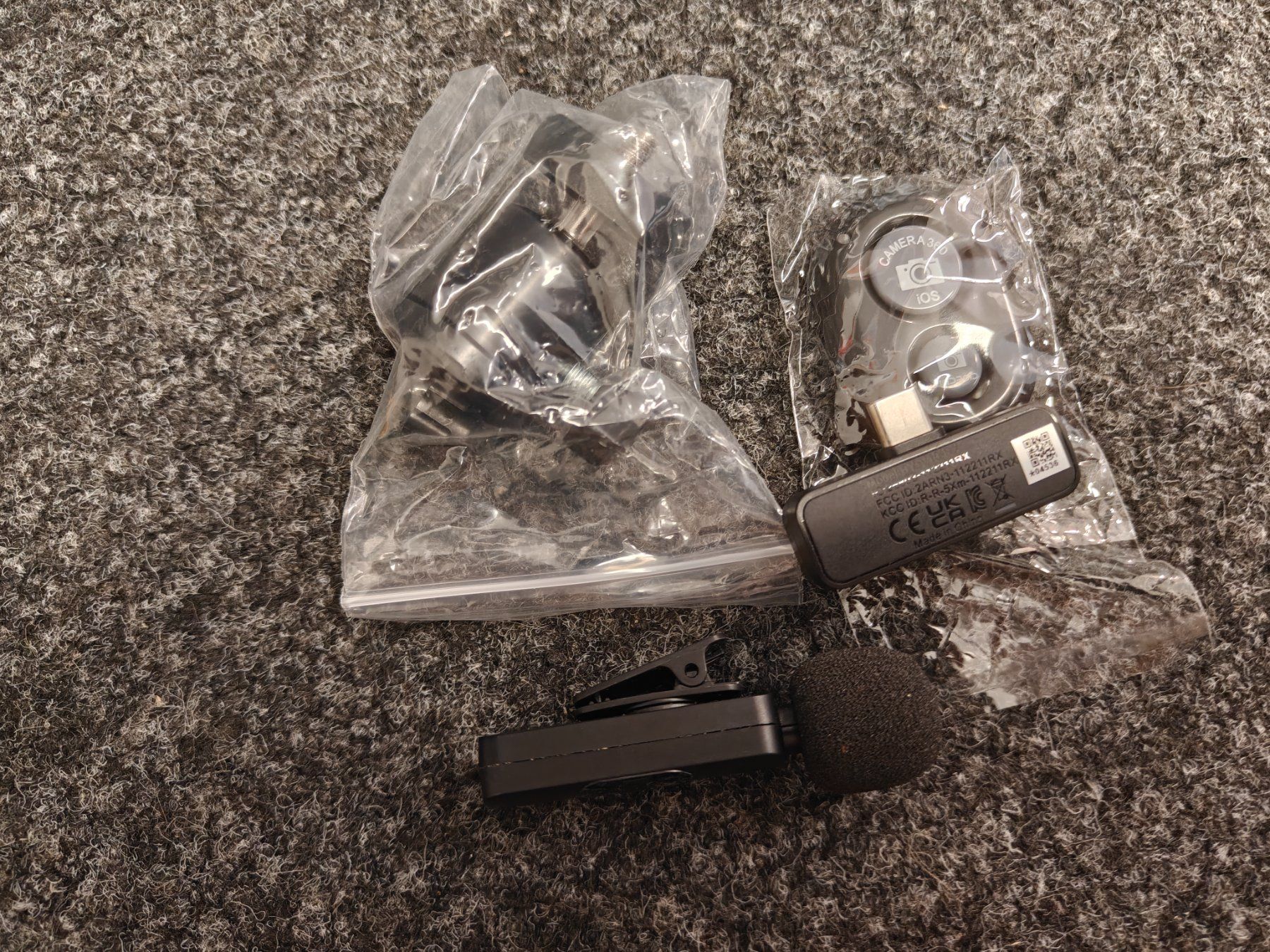 Lampade: LED-Ringlicht Handy-Halterung (ohne Stativ) – Usato da Zürich venduto da Matthieu60 1