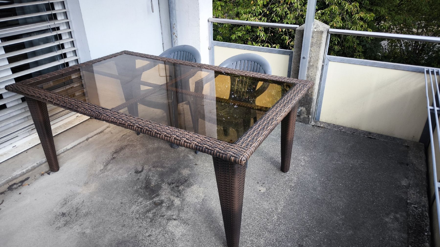 Tables: Balkontisch mit 2 Stühlen – D'occasion à Regensdorf par 99Thomas 2