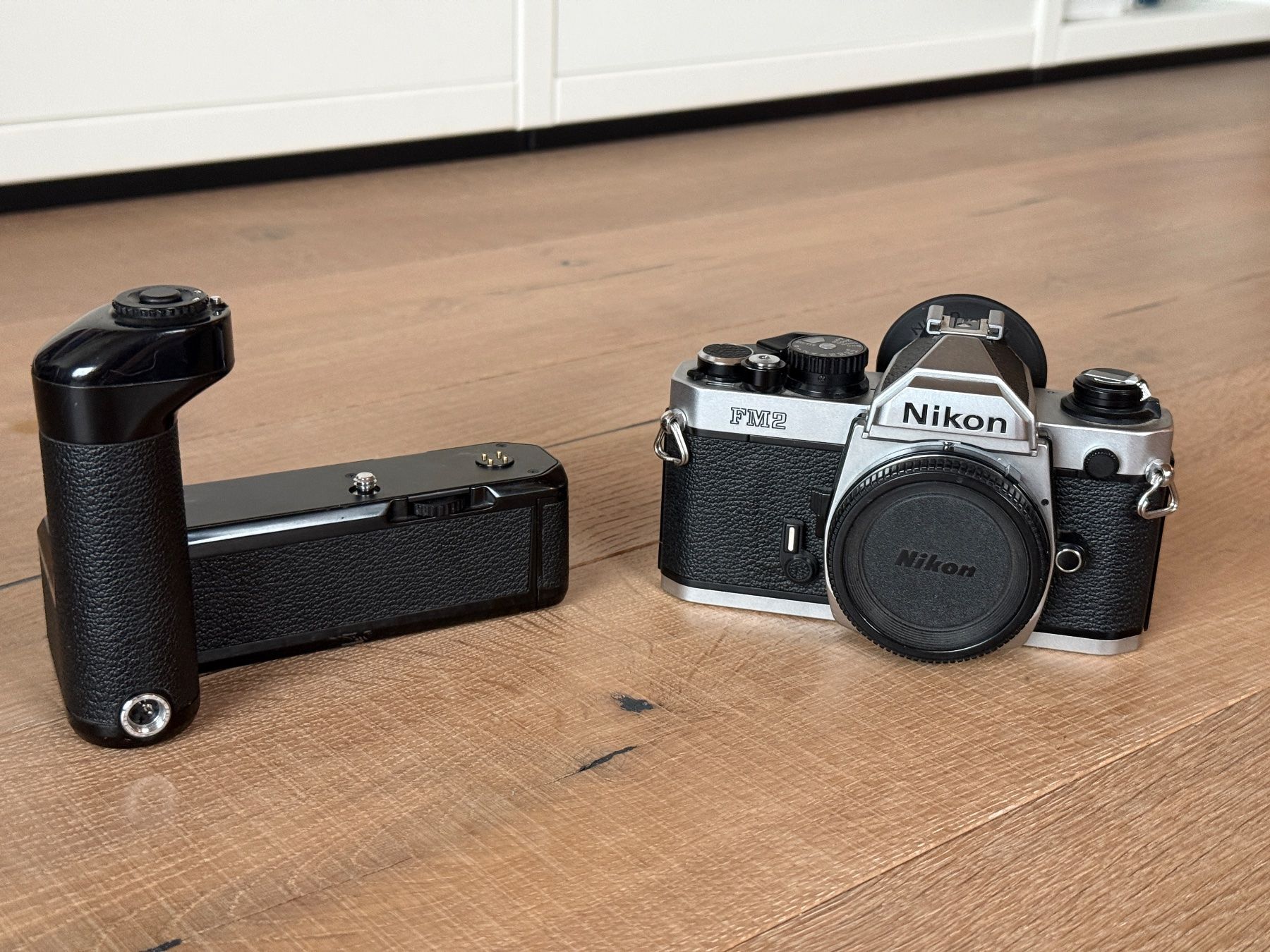 Nikon Kamera: Nikon FM2n mit MD12 – Gebraucht aus Tschugg von frisch-luft 3