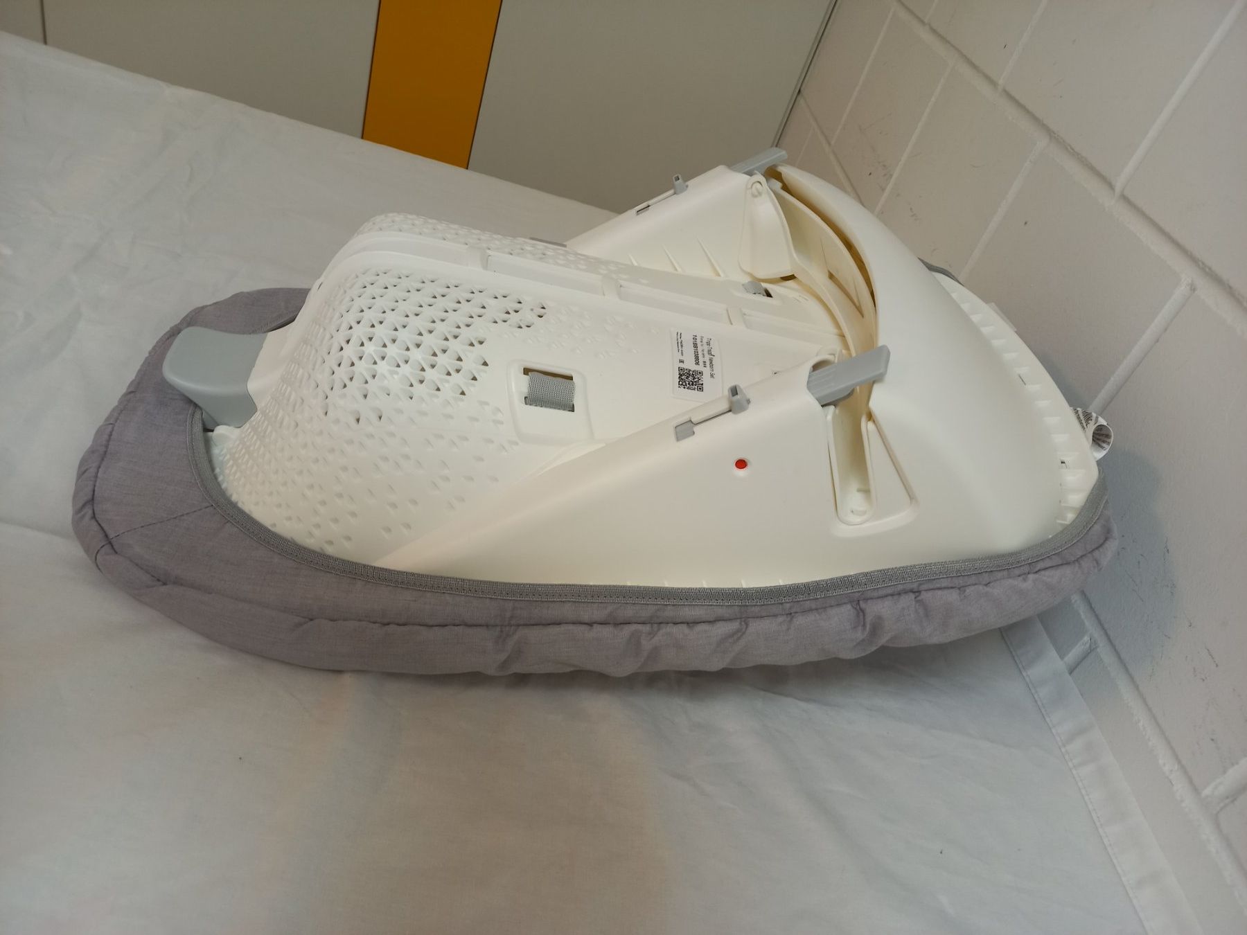 Stokke Seggioloni: Stokke Tripp Trapp Newborn Set grau neuwertig – Nuovo (secondo la descrizione) da Düdingen venduto da sukram1964 4