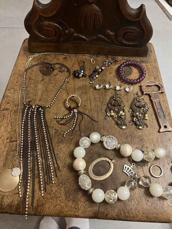 Lot De Bijoux Anciens - Ensemble Mixte - Occasion - Parfait Pour Créateurs Ou Collectionneurs