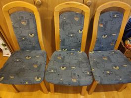 6 Esszimmerstühle Holz mit Stoffbezug gebraucht