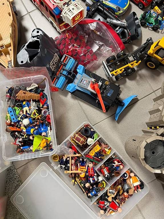 Giocattoli: Playmobil in blocco – Usato da Taverne venduto da jaeggiar 1