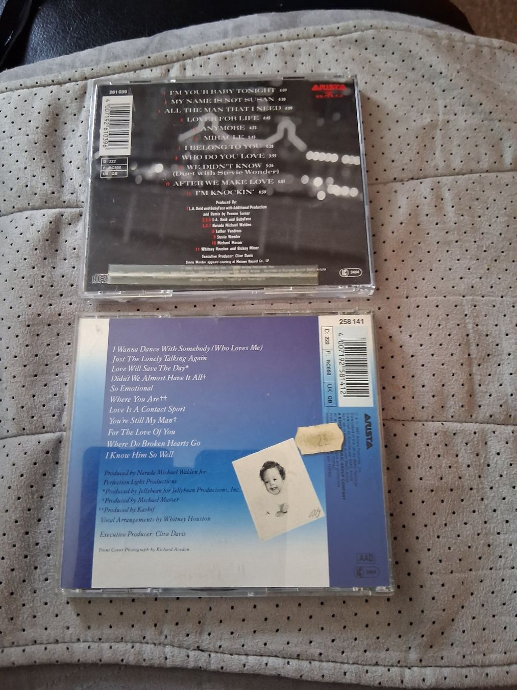 CD: Lot de 2 CD de Whitney Houston. – Usato da Aigle venduto da Marcagapit 1