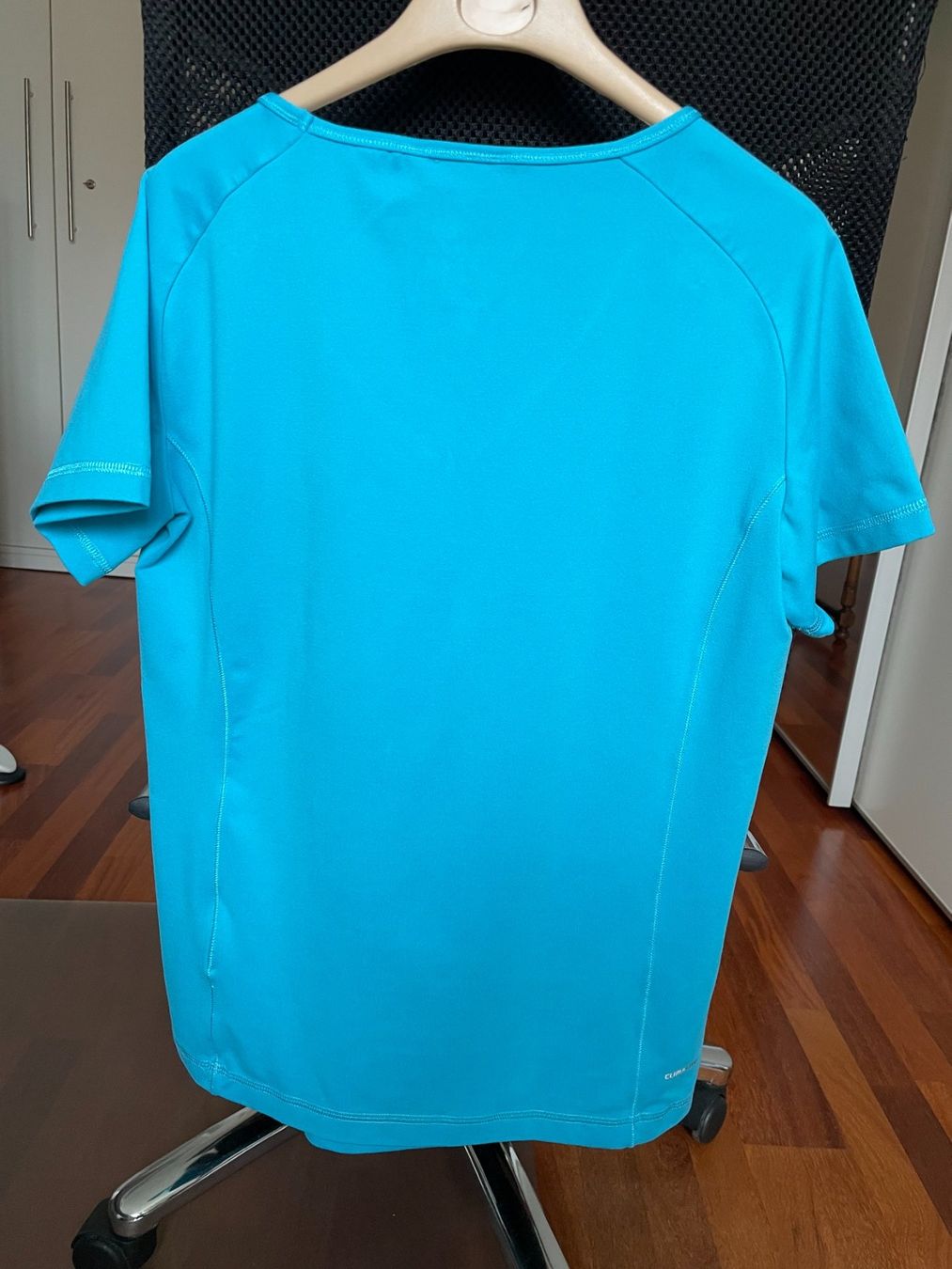Adidas T-Shirts: TEE-SHIRT ADIDAS à manches courtes bleu – Gebraucht aus OBERENGSTRINGEN von Lolo6316 2
