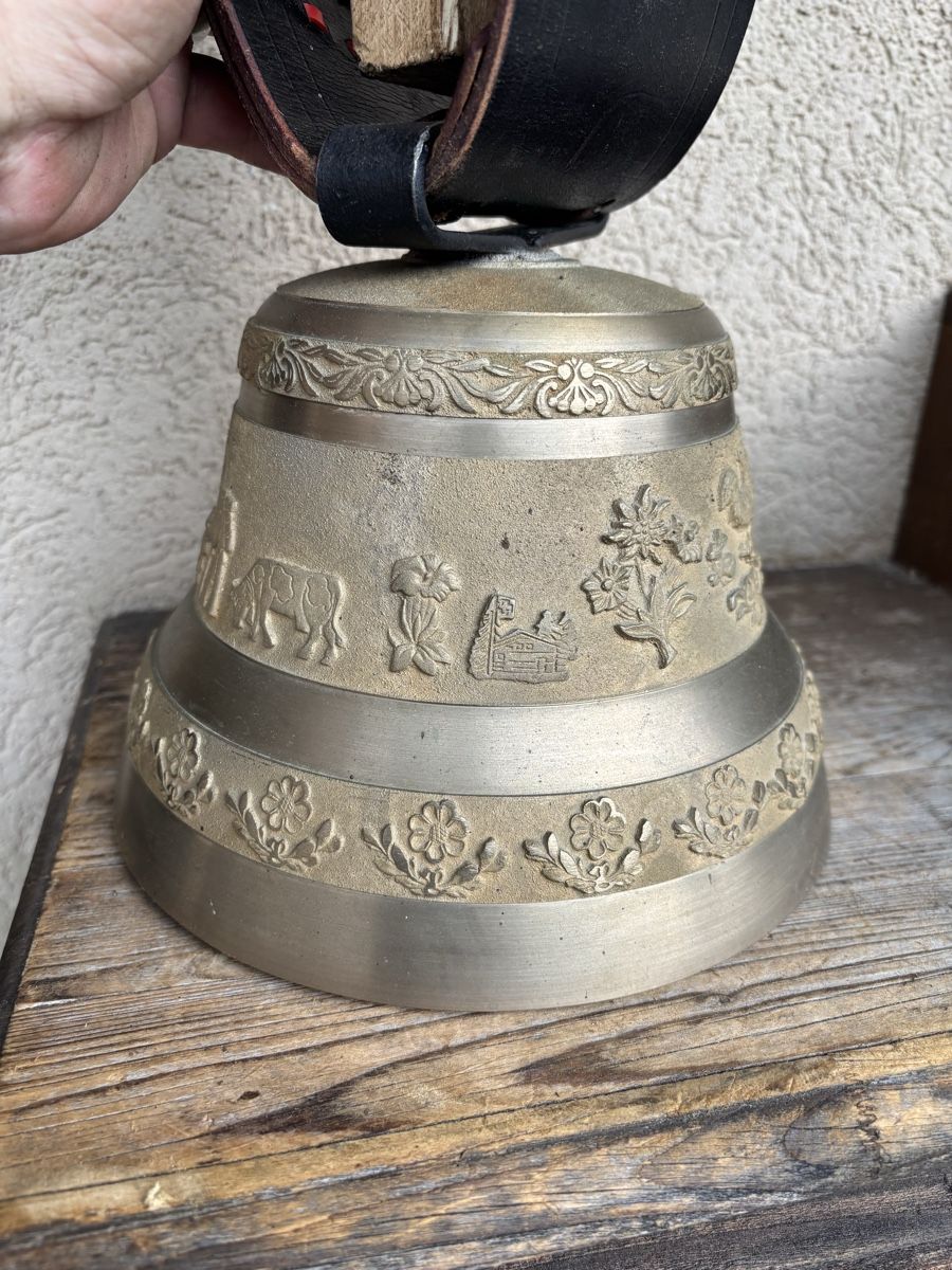 Glocken & Treicheln: Neuwertige Glocke. – Gebraucht aus Schangnau von Roseggli82 4