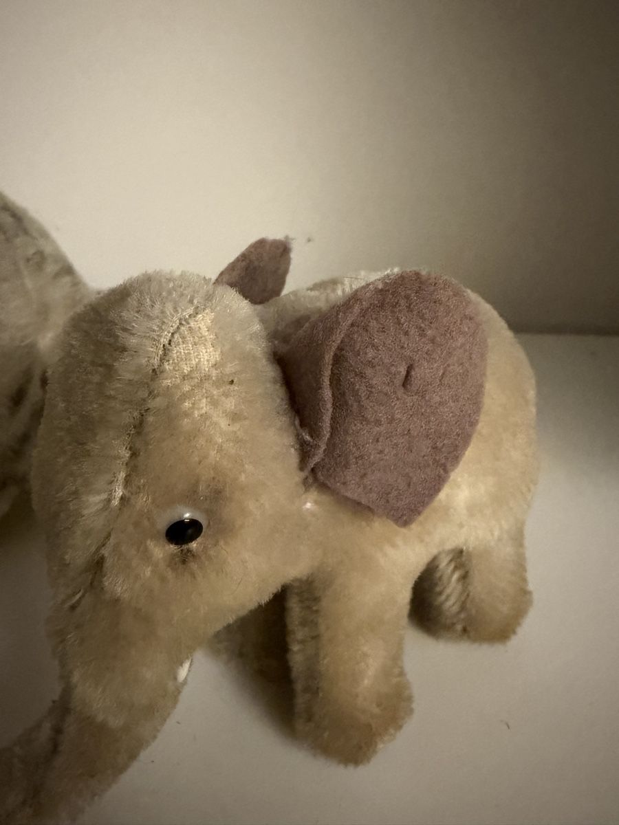 Steiff Giocattoli: Elefant von Steiff , Katze von Hermann  – Usato da Hochfelden venduto da larson27 5