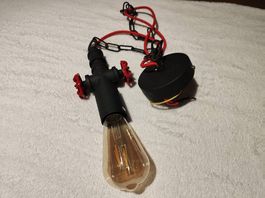 Industrial Deckenlampe Wasserrohr schwarz/rot