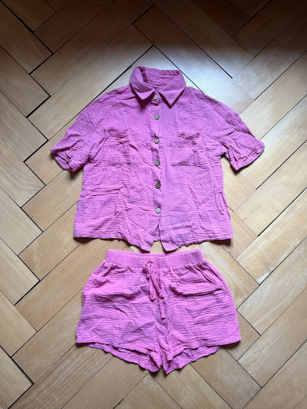 Lotti di vestiti: Musselin Zweiteiler pink S – Usato da Zürich venduto da Diazaio