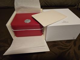 Omega Box
