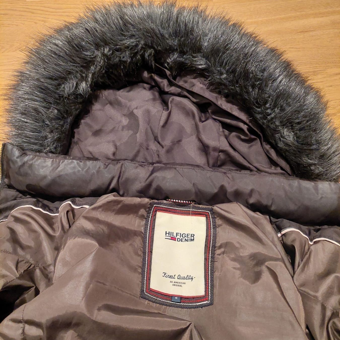 Tommy Hilfiger Giacche: Winterjacke Tommy Hilfiger S – Usato da Nendeln venduto da Zopfie_ 1