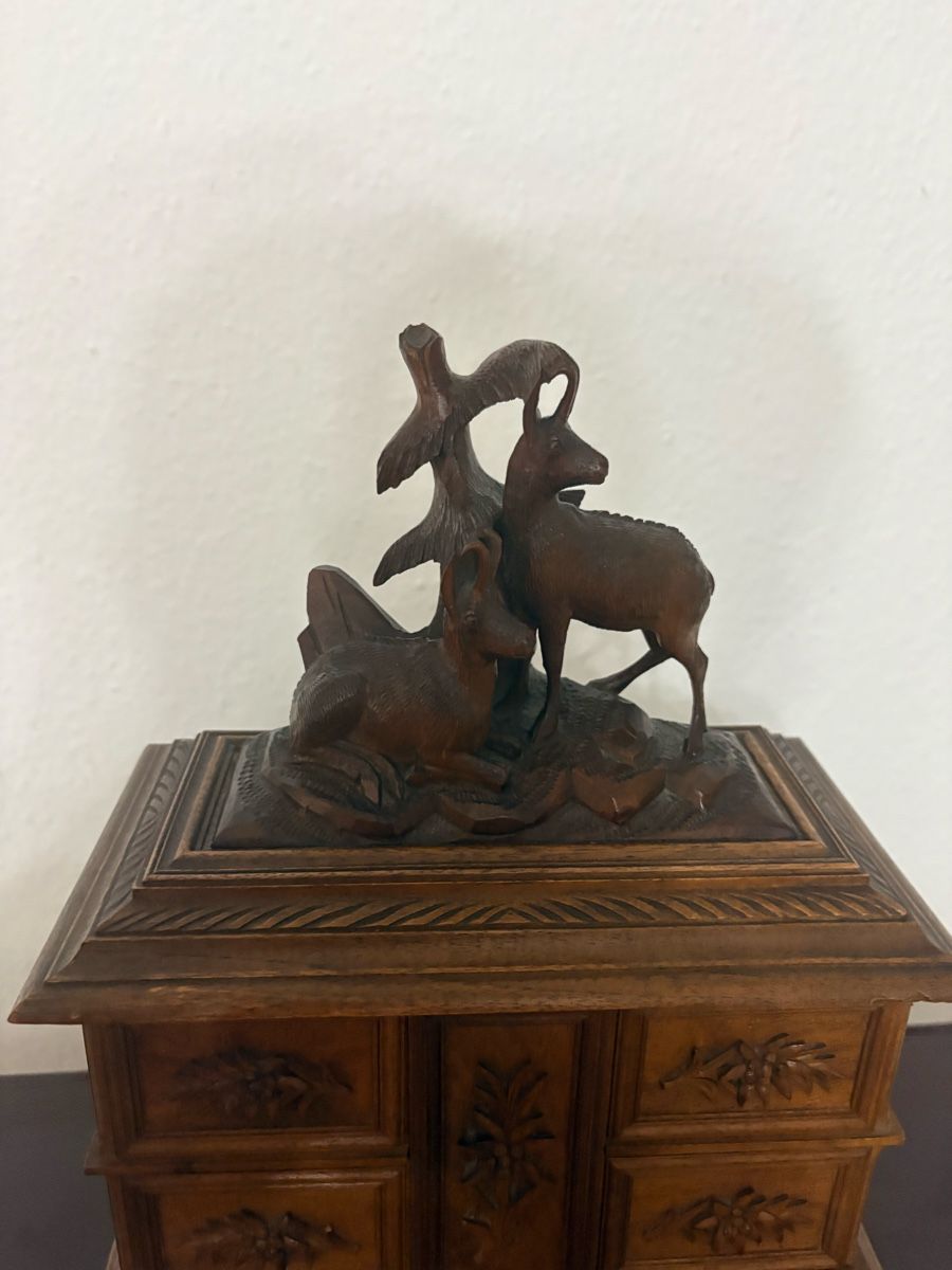Pots: Boîte à bijoux bois sculpter  – D'occasion à petit lancy par FerreiraLuis 4