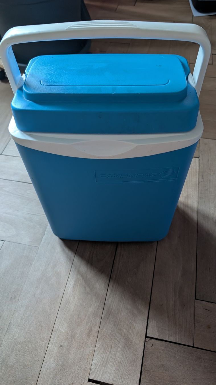Campingaz Frigoriferi & Refrigeratori: Kühlbox blau Campingaz – Usato da Rorschach venduto da Obi-Wan85