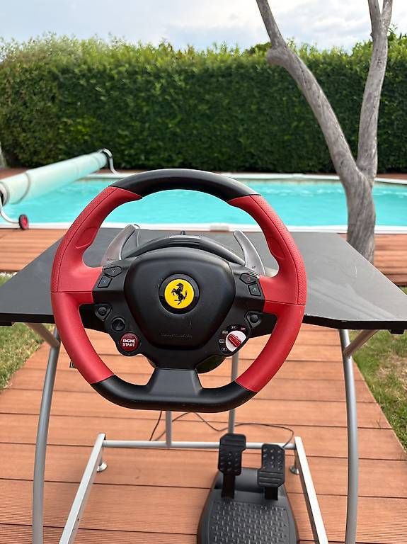 Console: Volant pédales et table pour console – Usato da Uvrier venduto da Clovis12 1