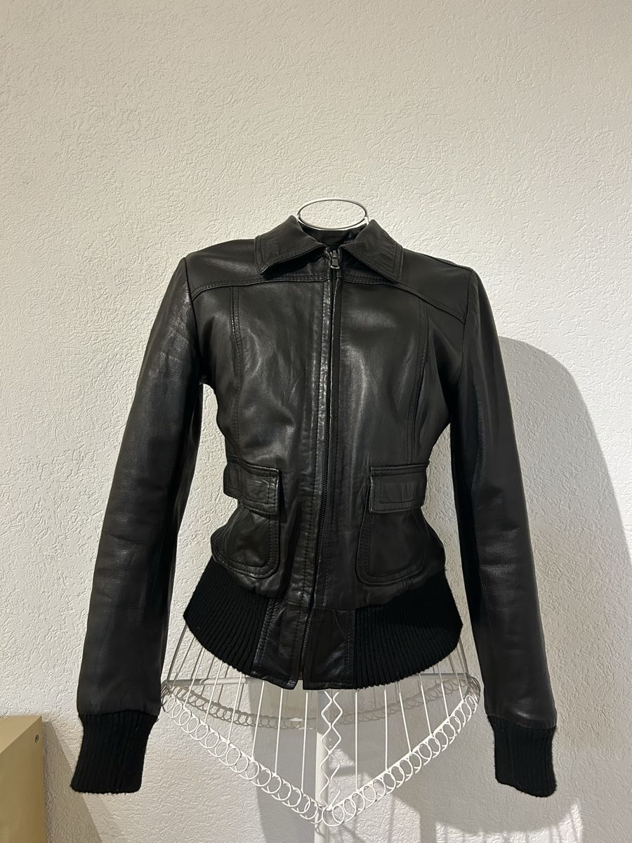 Vestes: Lederjacke – D'occasion à Schmitten FR par let_k9yc