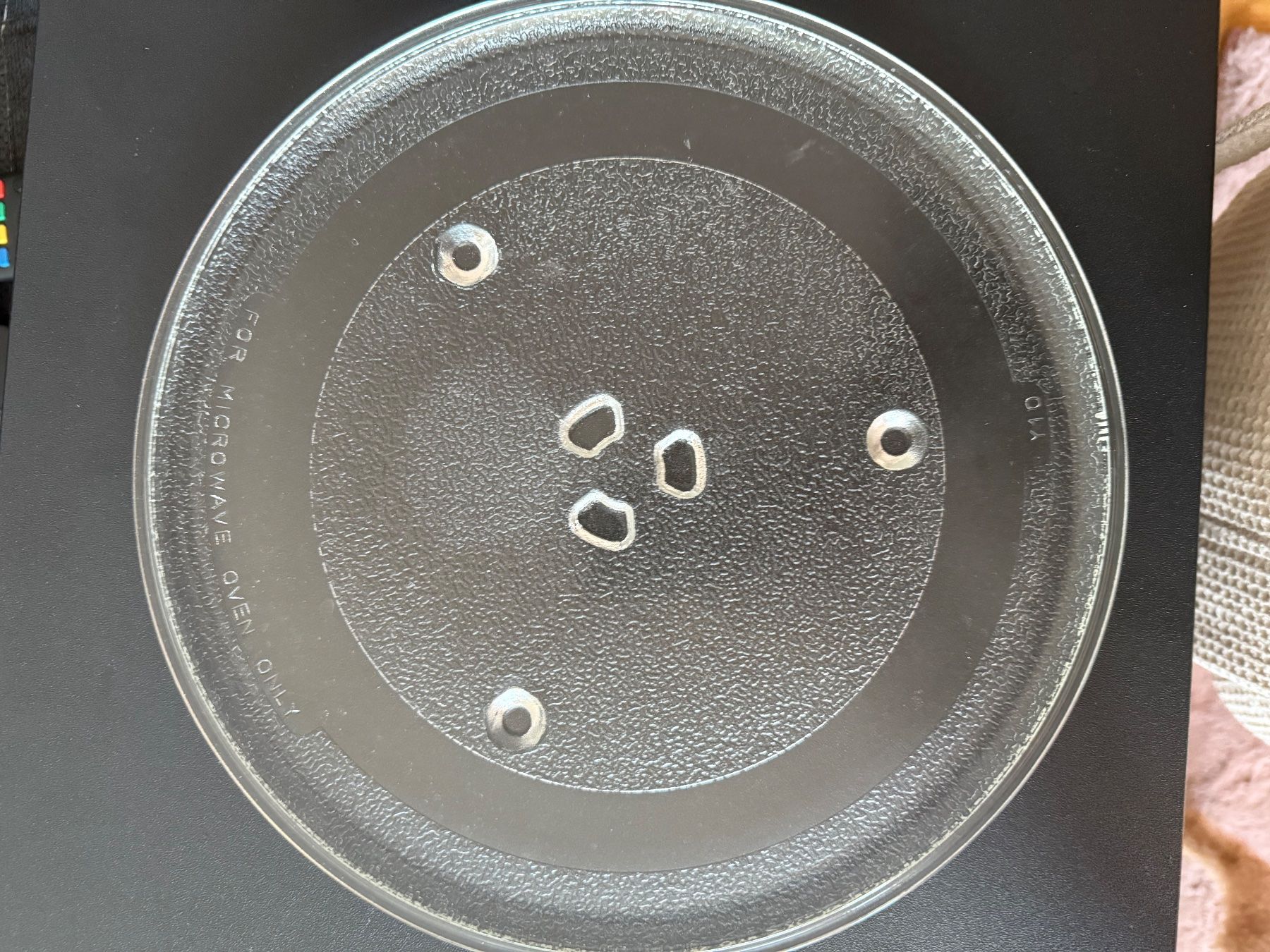 Plateaux: Mikrowellen Drehteller Glasplatte – D'occasion à Riehen par edu_92w7 1