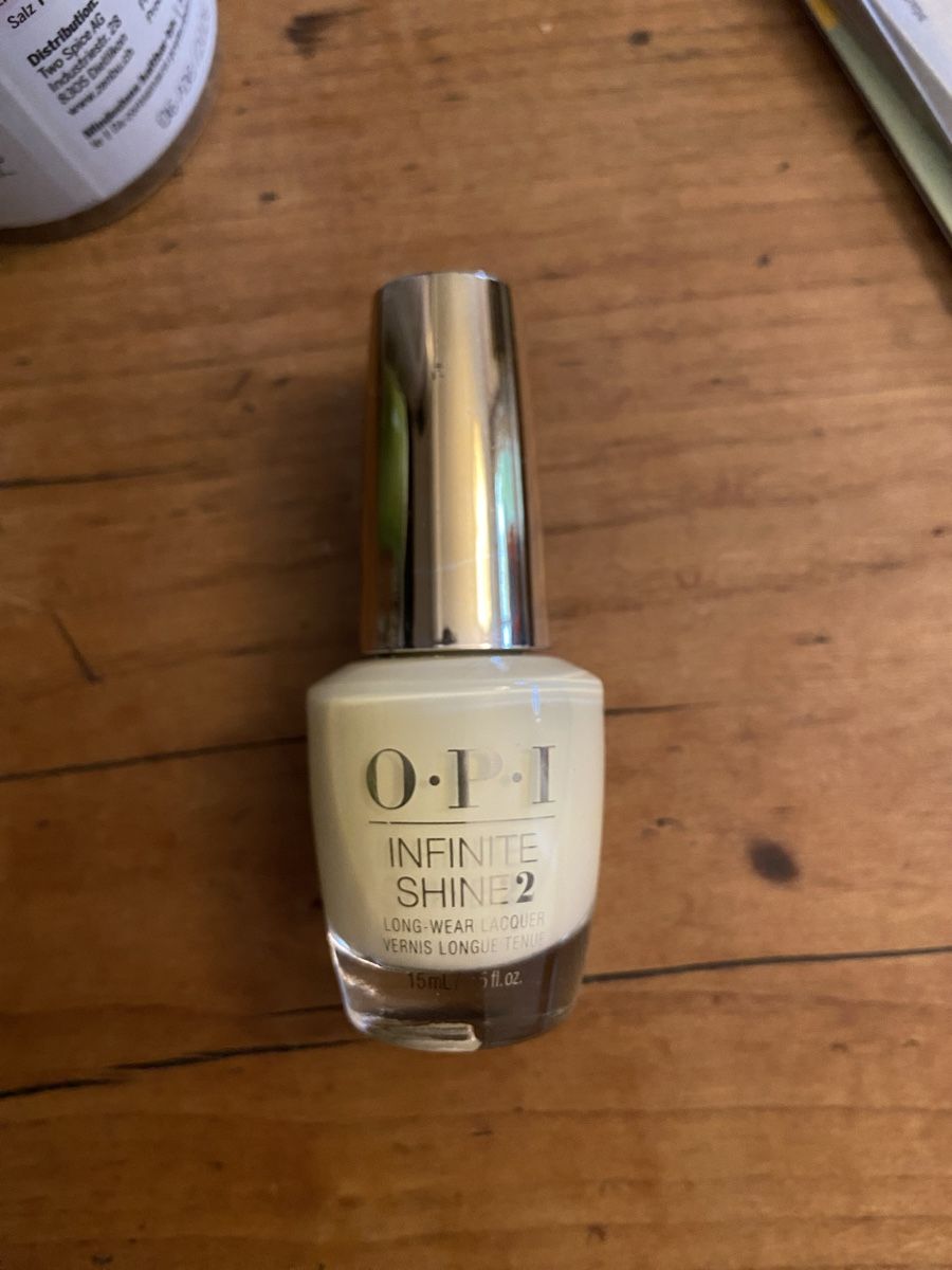 Opi Smalto per unghie: Vernis à ongles OPI jaune très clair – Usato da Veyrier venduto da sosozizou 1