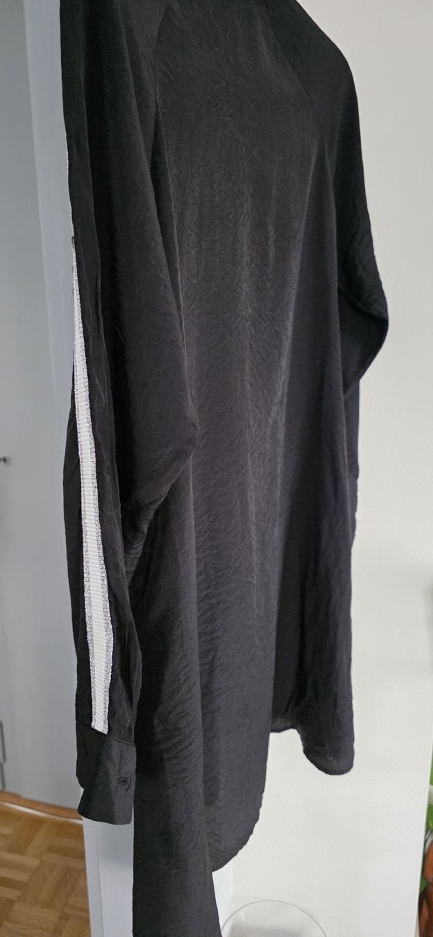Camicette: Chemise longue noire – Usato da Yverdon-les-Bains venduto da van_dq65 8
