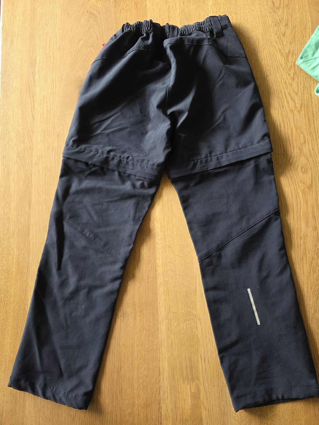 Pantalons: Kinder Wanderhose Grösse 128 – D'occasion à Altstätten SG par Carrybones 2
