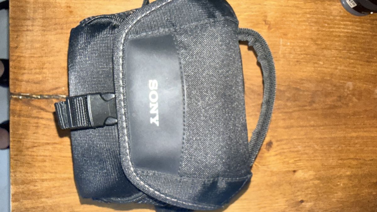 Sony Fotocamera: Sony Alpha 6000 Systemkamera guter Zustand – Usato da Buchrain venduto da Kindlein 6