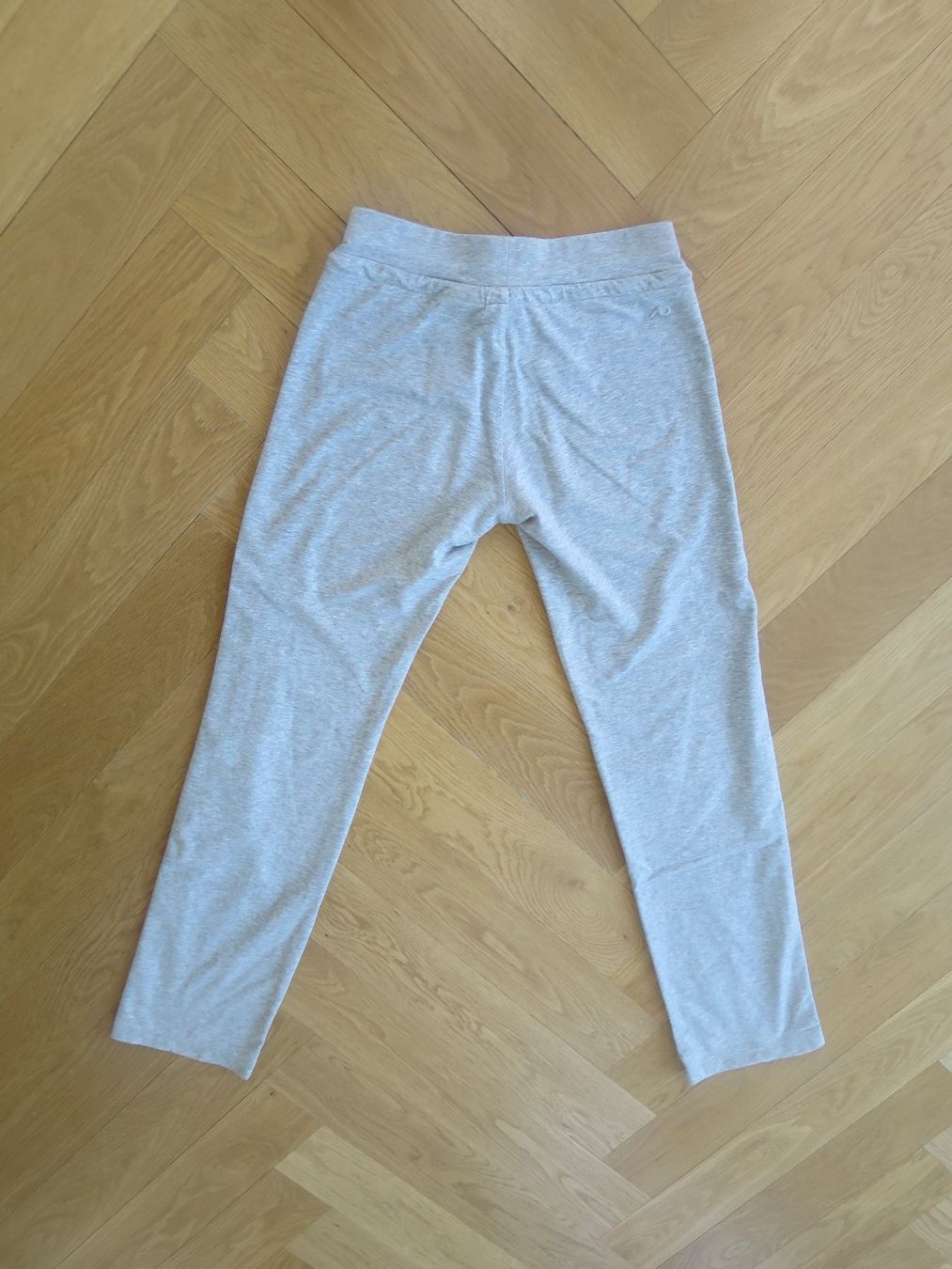 Pantaloni: Damen-Trainerhose Nike Grösse XS – Usato da Zürich venduto da Weluma 1