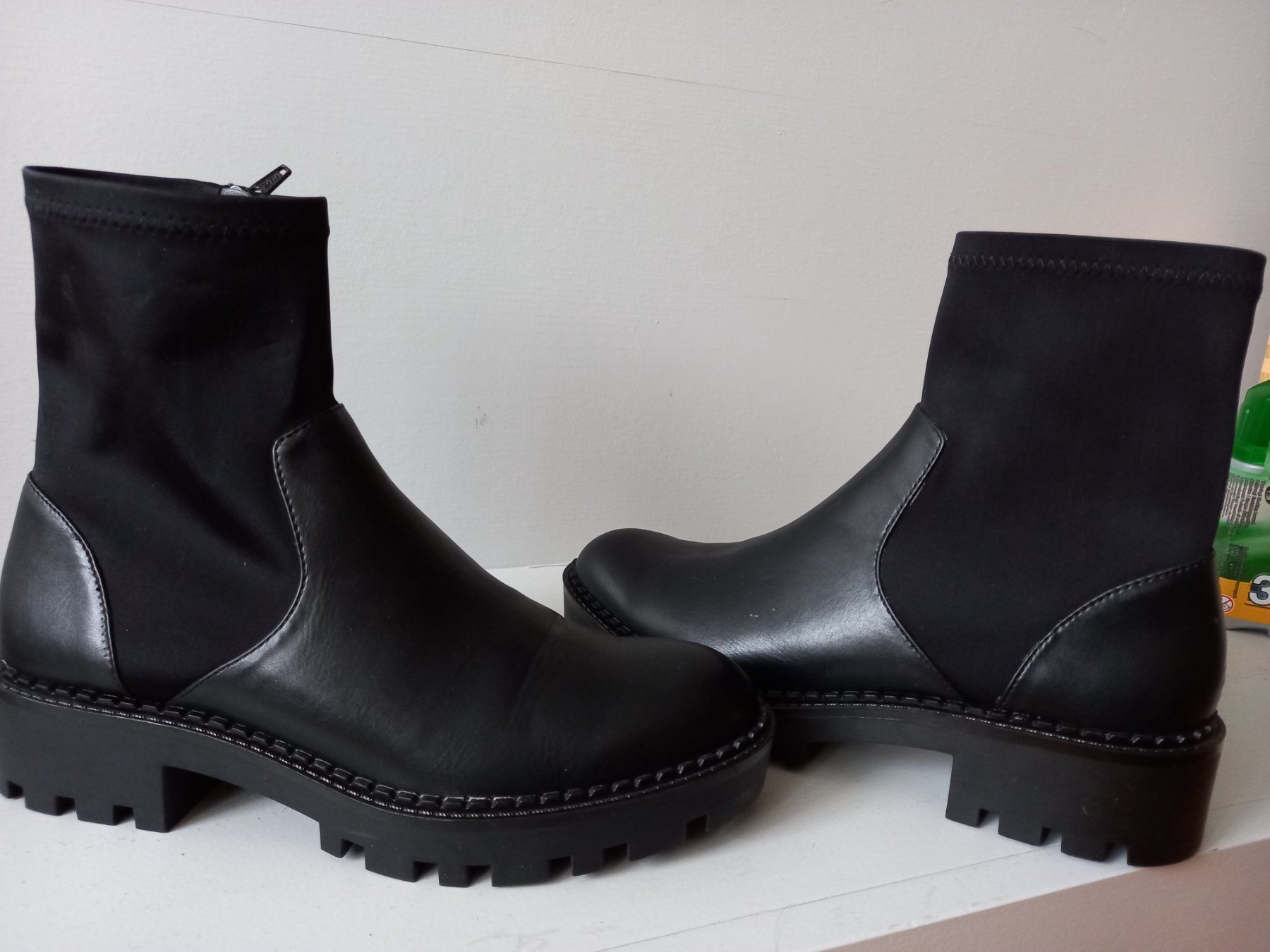 Zara Chaussures femmes: Boots – Neuf avec emballage d'origine à St.Gallen par EL03 3