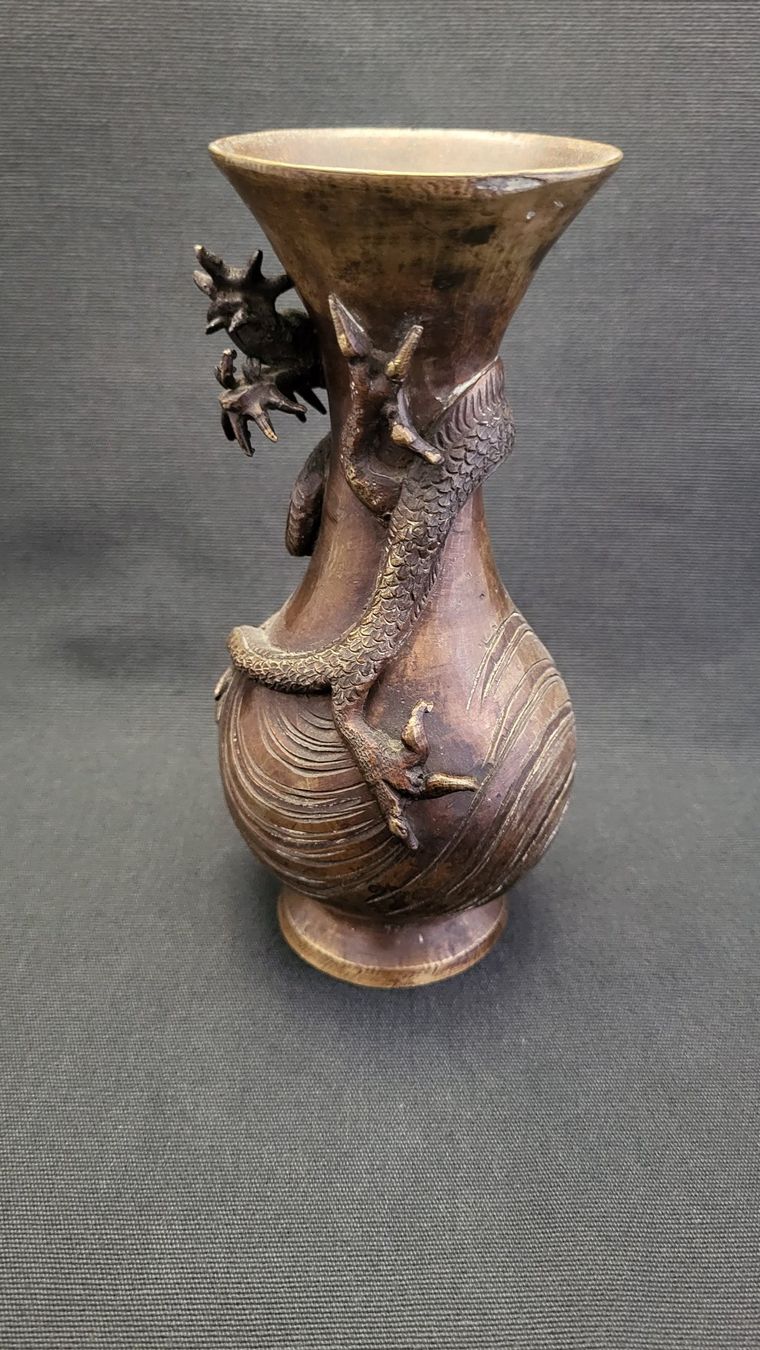 Vase & Récipients: Drachen-Vase Bronze – D'occasion à Basel par spinne02 4