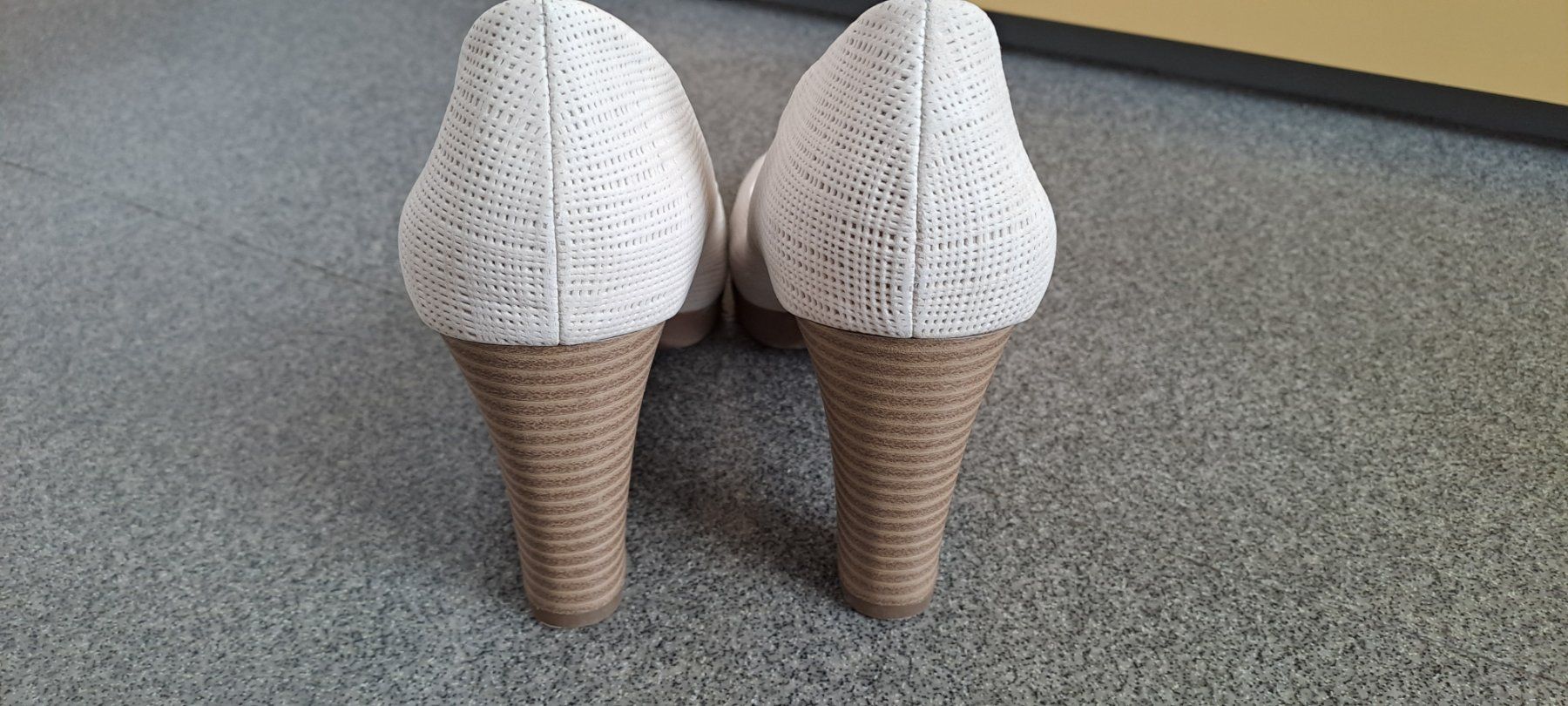 Roberto Santi Damenschuhe: Pumps Roberto Santi – Gebraucht aus Oensingen von Rinchen 1