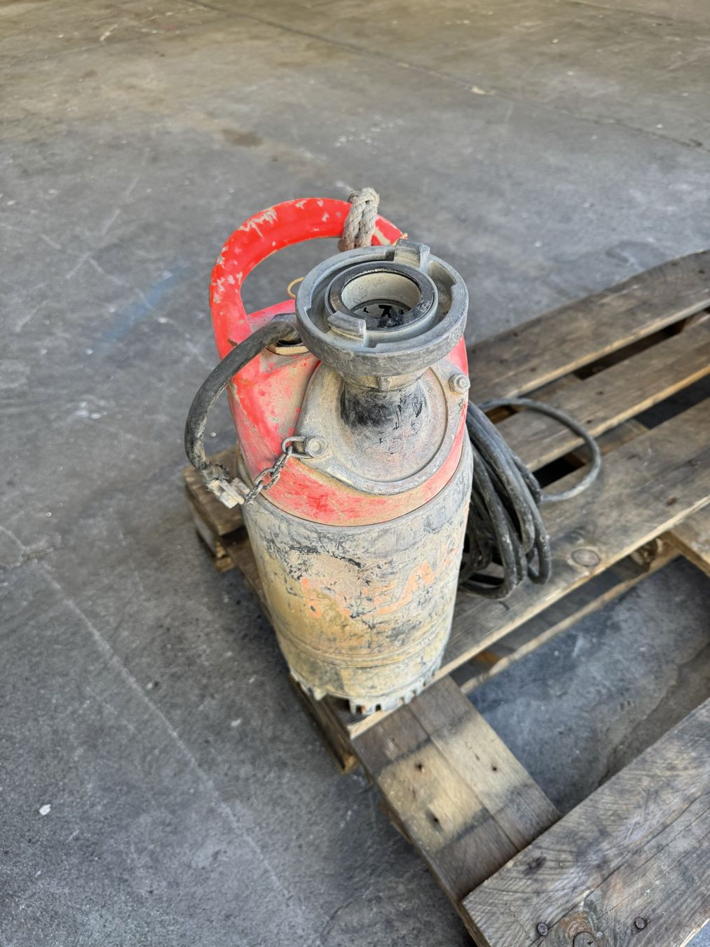 Pumpen & Teile: Tauchpumpe 16A – Gebraucht aus Hunzenschwil von Zubler_AG_5502 1