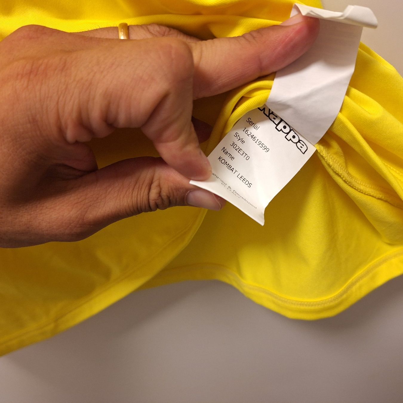 Leibchen & Hosen: Kappa LUFC Leeds XL 2015 – Gebraucht aus Bellinzona von LA-ropa-de-Juan 5