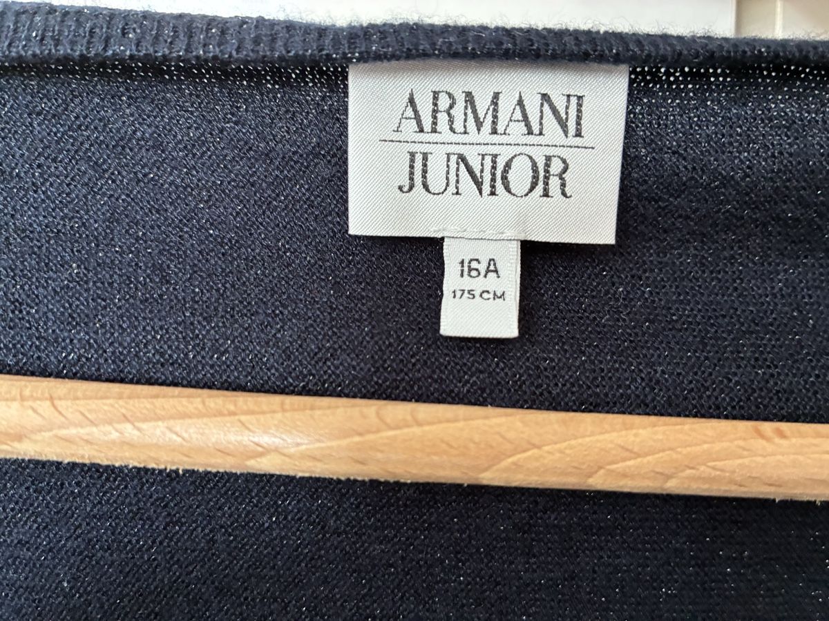 Armani Giacche & Cappotti: LIKE NEW!!! Armani scaldacuore blu scuro e lurex – Usato da Rüschlikon venduto da ant_5v7g 2