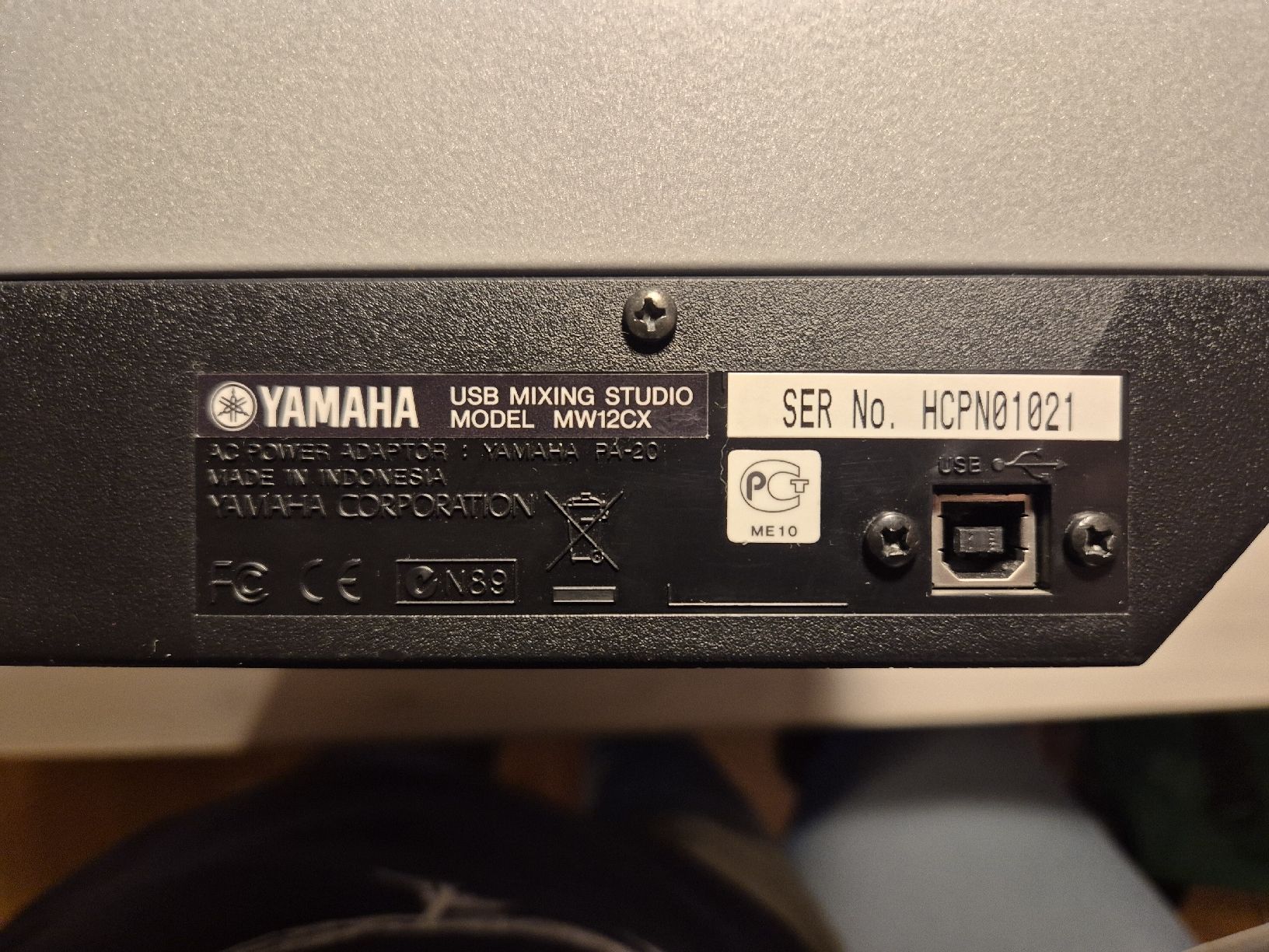 Yamaha Console di mixaggio: Mischpult Yamaha MW12cx – Usato da Stans venduto da Krullebol 2