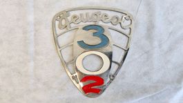 Ancien insigne Peugeot 302