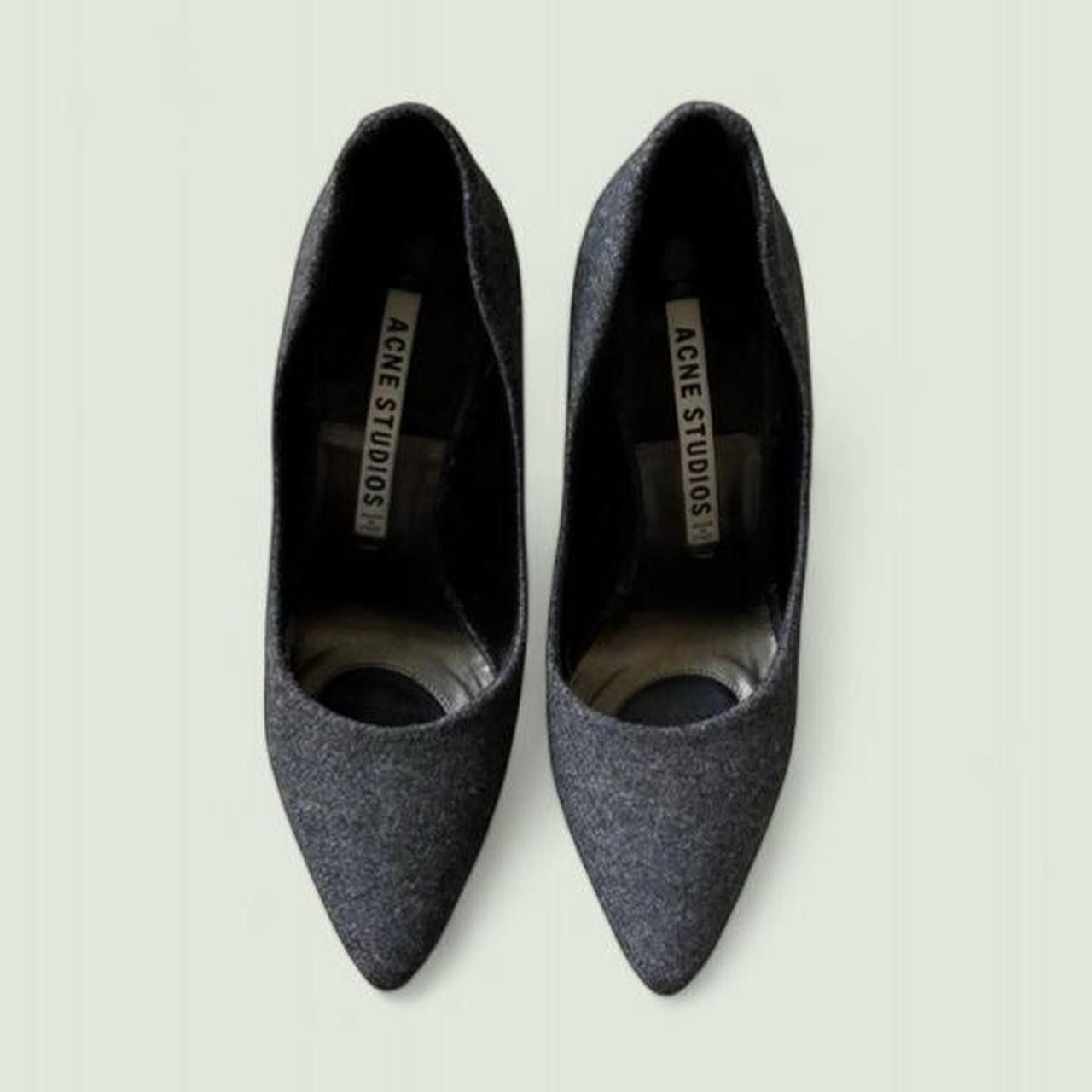 Acne Studios Chaussures femmes: Acne Studios wool pumps in grey – D'occasion à Zürich par h_studio_edit 1