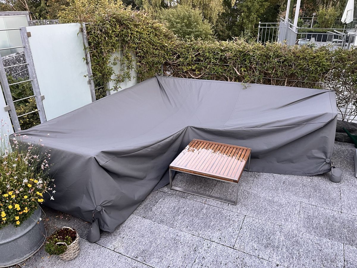 Divani: Gartenlounge Rattan  250x250cm – Usato da Hinteregg venduto da Ampfani 5