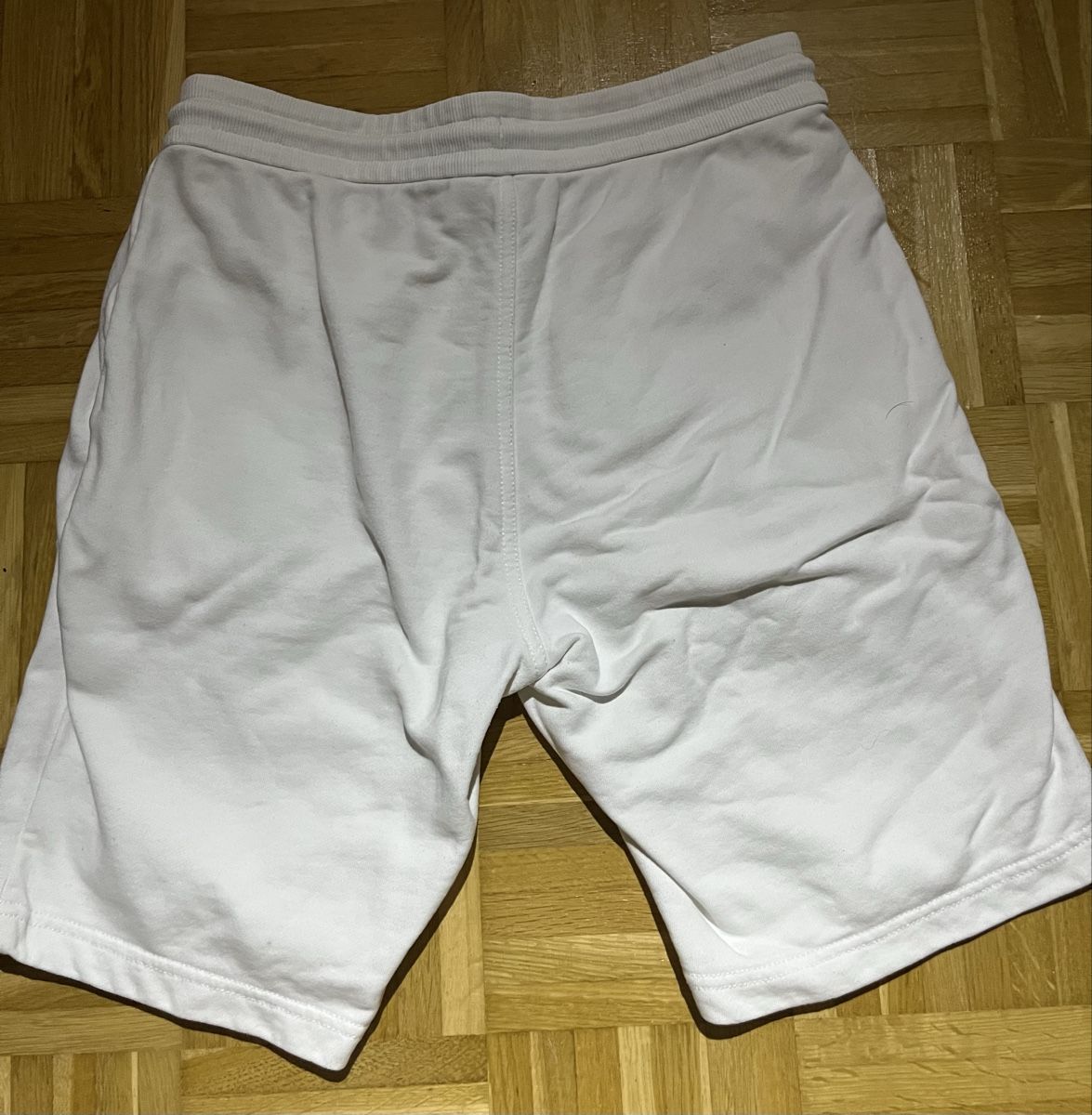 Calvin Klein Pantaloni: Calvin Klein Shorts – Usato da Ettingen venduto da sma_f5yj 2
