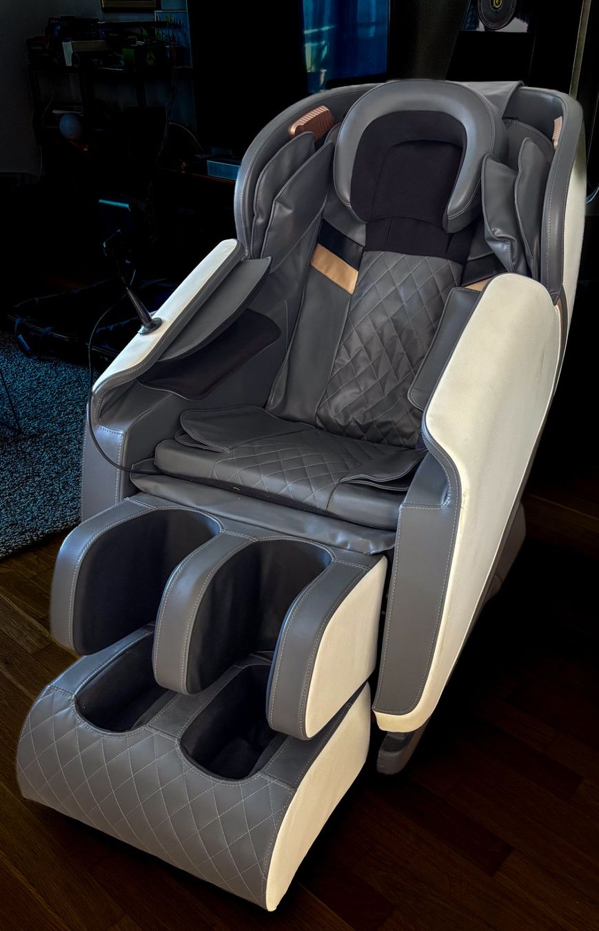 Sessel: Massagestuhl elektrisch, beige/weiss mit Touchscreen – Gebraucht aus Zollbrück von Bunbury76