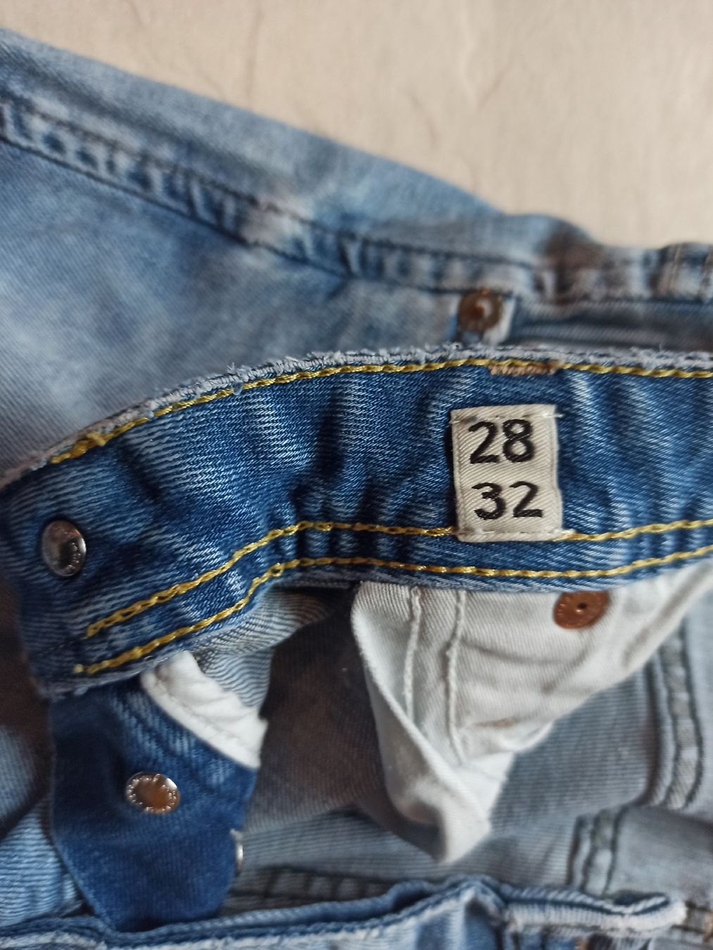 Jack & Jones Jeans: Jeanshose JACK AND JONES – Usato da Niederwil AG venduto da Nioc28 2
