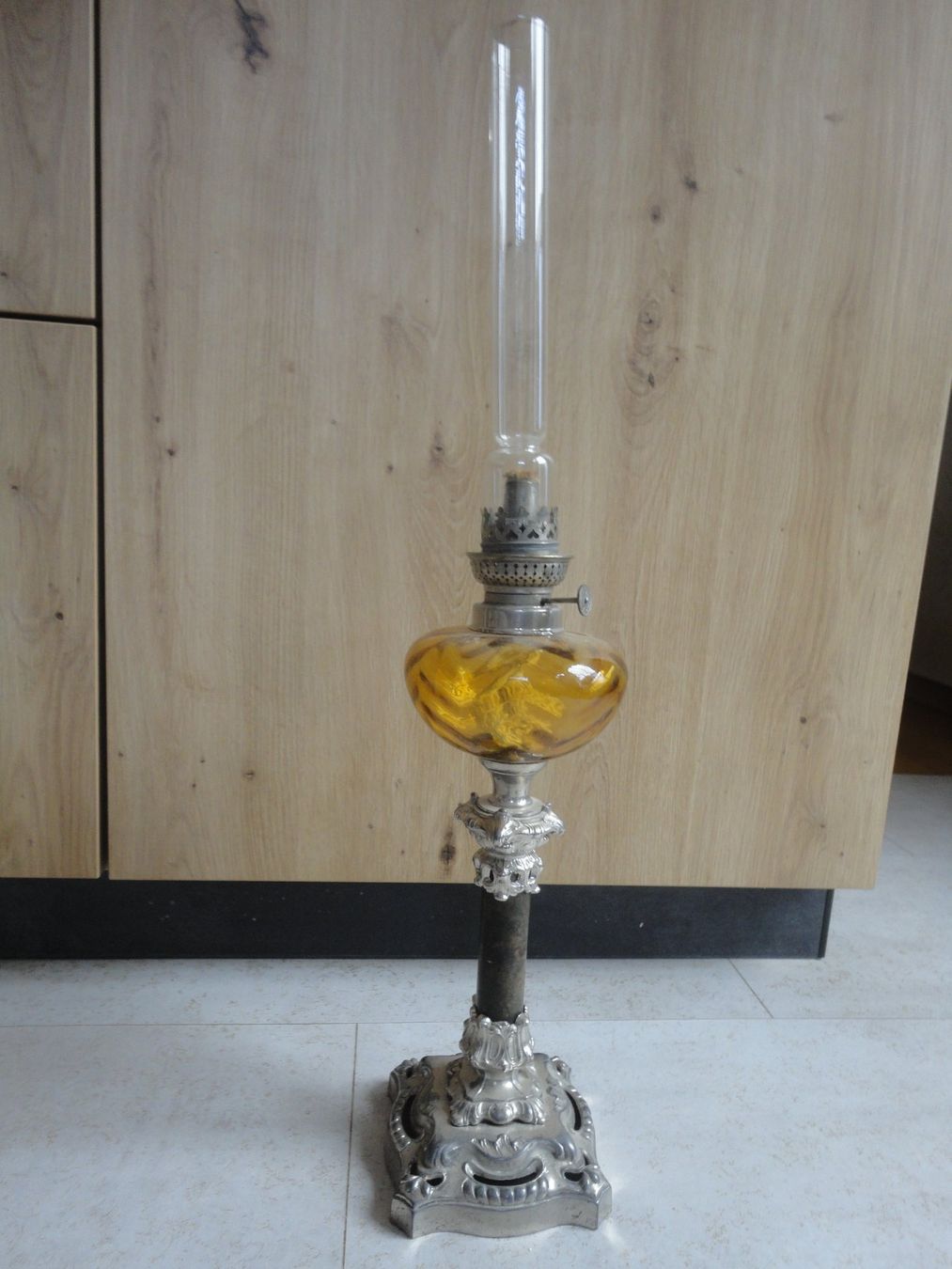 Lampade: Antike Petroleumlampe - Säulenlampe – Usato da Gelterkinden venduto da Gimbo2 3