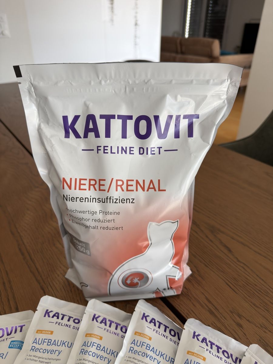Nourriture: Kattovit Spezial Katzenfutter  – Neuf avec emballage d'origine à Recherswil par Scity 1