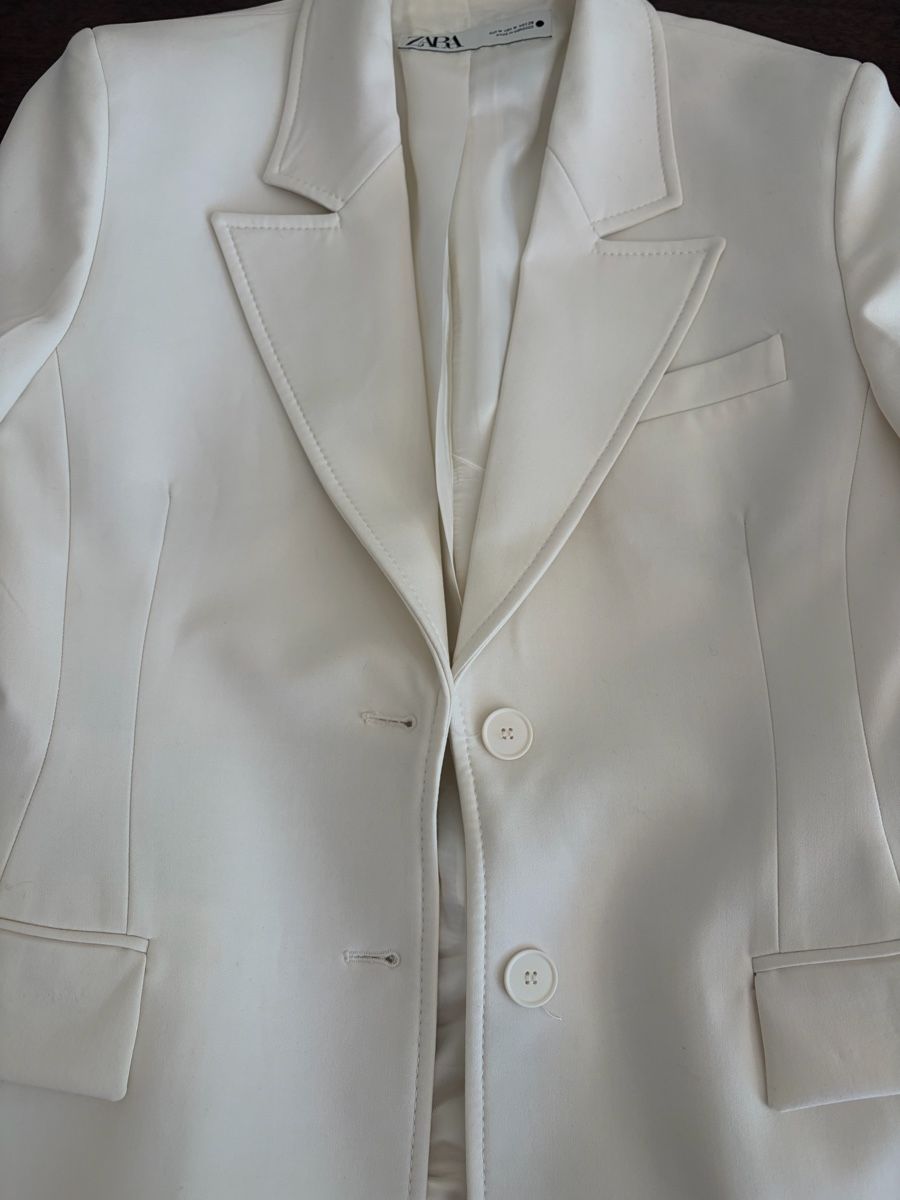 Zara Giacche: Blazer Zara  – Usato da Grand-Lancy venduto da Edicuni 2