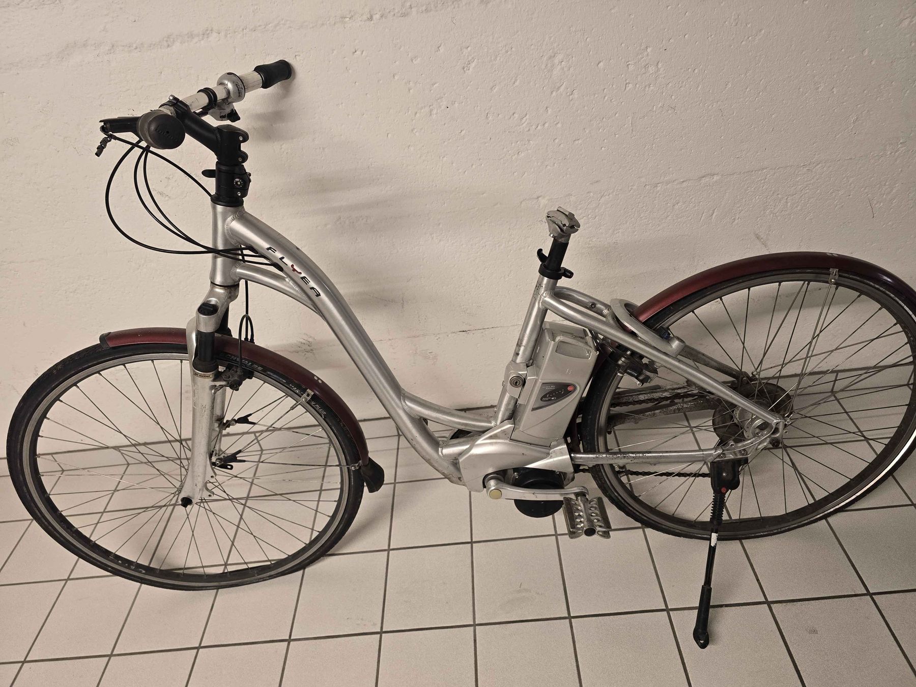 Velos: Flyer E-Bike (Defekt) – Gebraucht aus Winterthur von UmzugsFundgrube